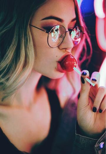 Интересный канал, можно подключить монетизацию